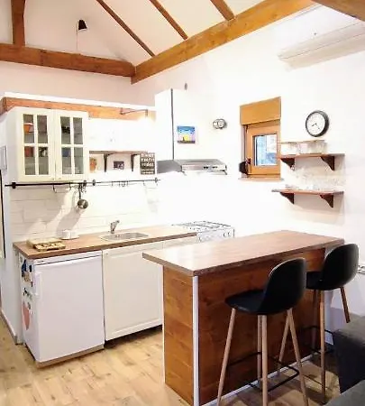 Tiny House Mm Apartment